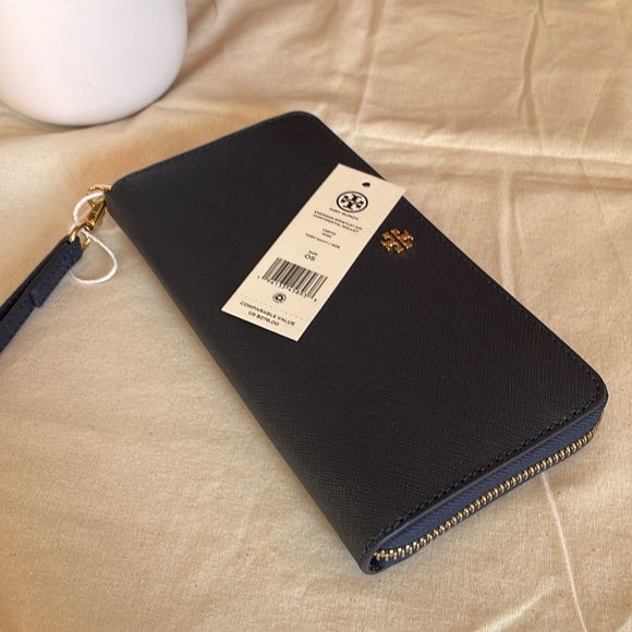 New, emerson wristlet zip continental wallet - Picture 11 of 12